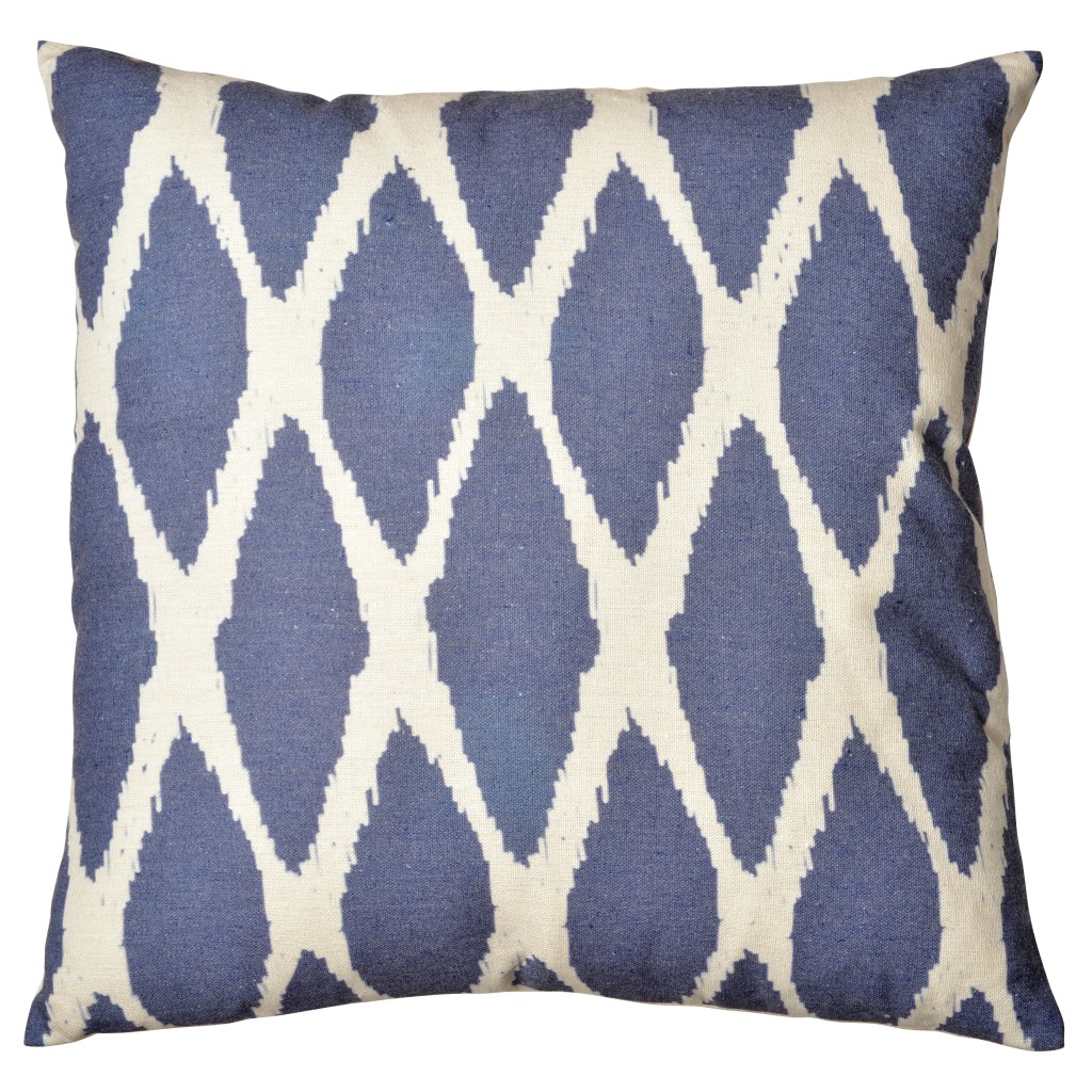 la-chaise-longue-coussin-ikat-losanges - Lifestyle Paris la-chaise-longue-coussin-ikat-losanges - Lifestyle Paris